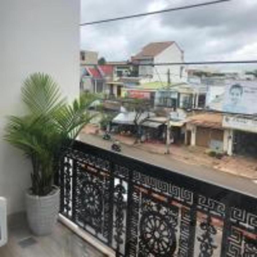 Kim Ngan Hotel Buon Ma Thuot Exterior foto